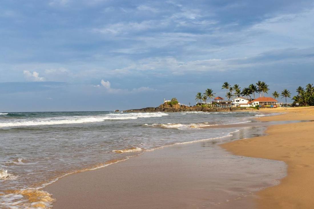 Ahungalla beach