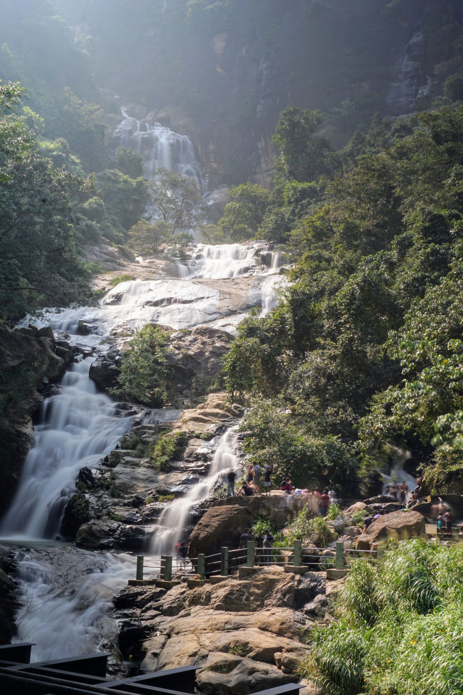 Diyaluma Falls