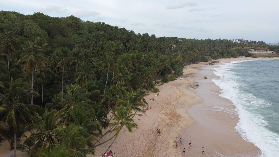 Hiriketiya bay