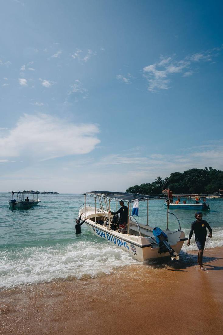 Dive boats on the beach